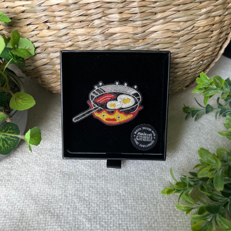 Pins - Embroidered Jewel Brooch Frying Pan - Howl’s Moving Castle